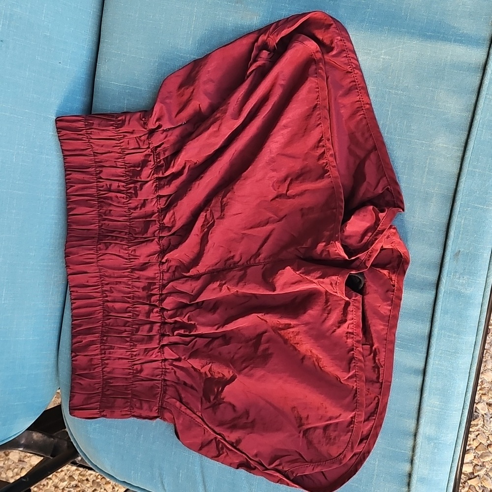 Free People FP Movement Workout Yoga Shorts Gathered Waistband Size M Maroon